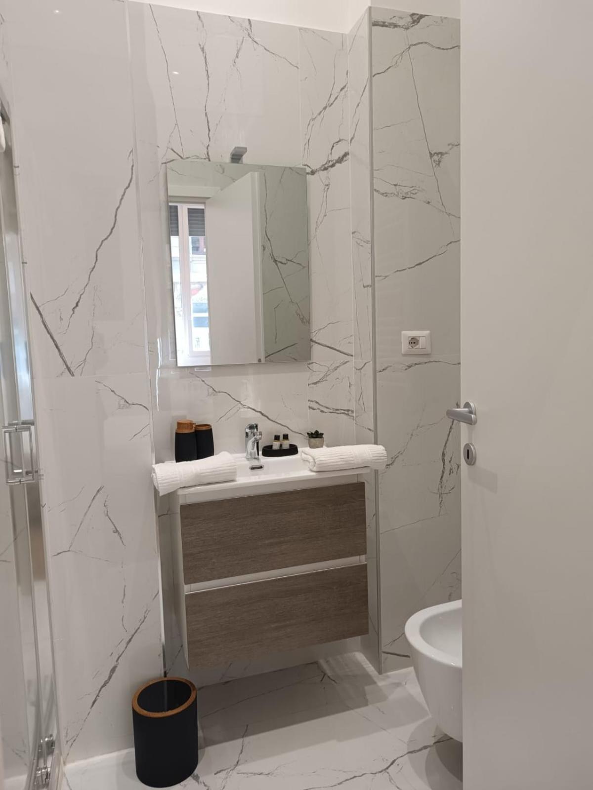 Be-C0 Centrale New Double Suite Milano Dış mekan fotoğraf